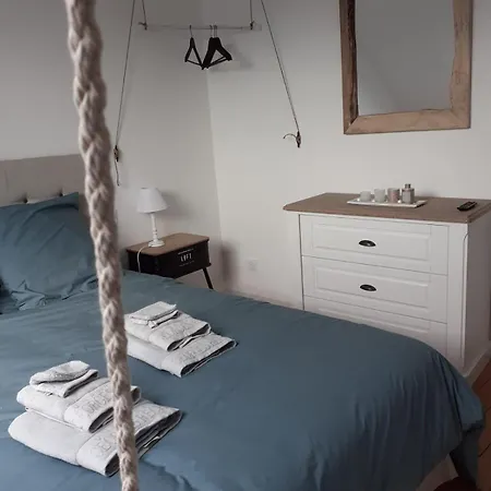Du Chateau De Le Guillaume Apartment *