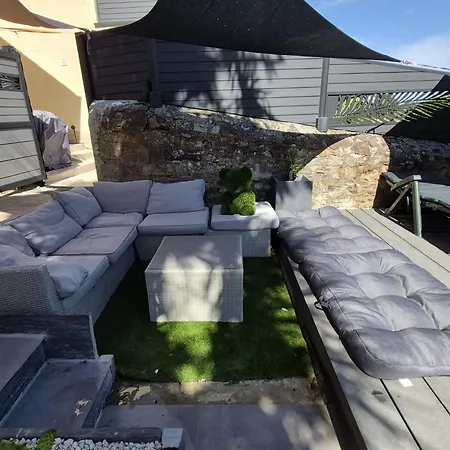 Apartment Du Chateau De Le Guillaume